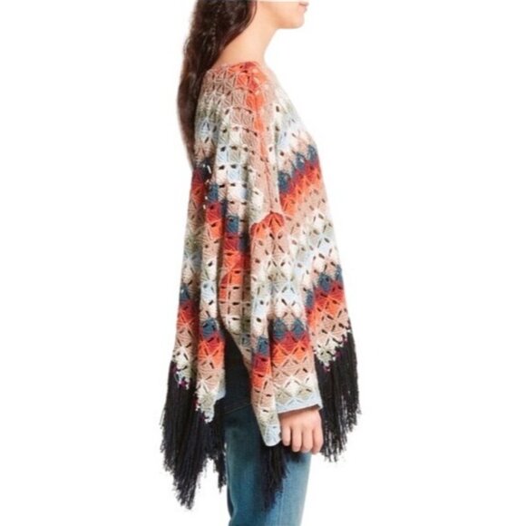 Free People Crochet Fringe Scalloped Hem Knit Poncho Top | Coastal Cowgirl Boho - Picture 11 of 16